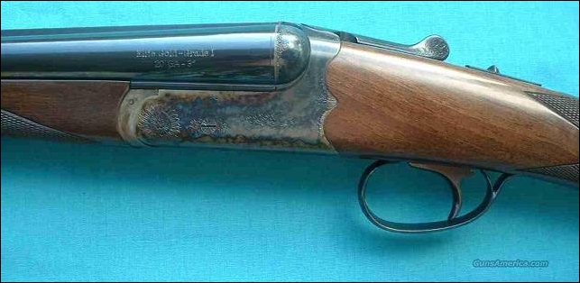 Το Smith and Wesson Elite Gold.